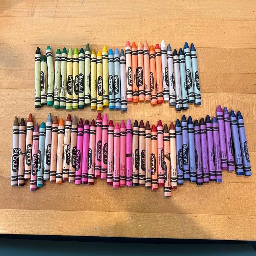Crayola Crayons Retired Colors Lot of Dandelion Robin's Egg Blue Wisteria